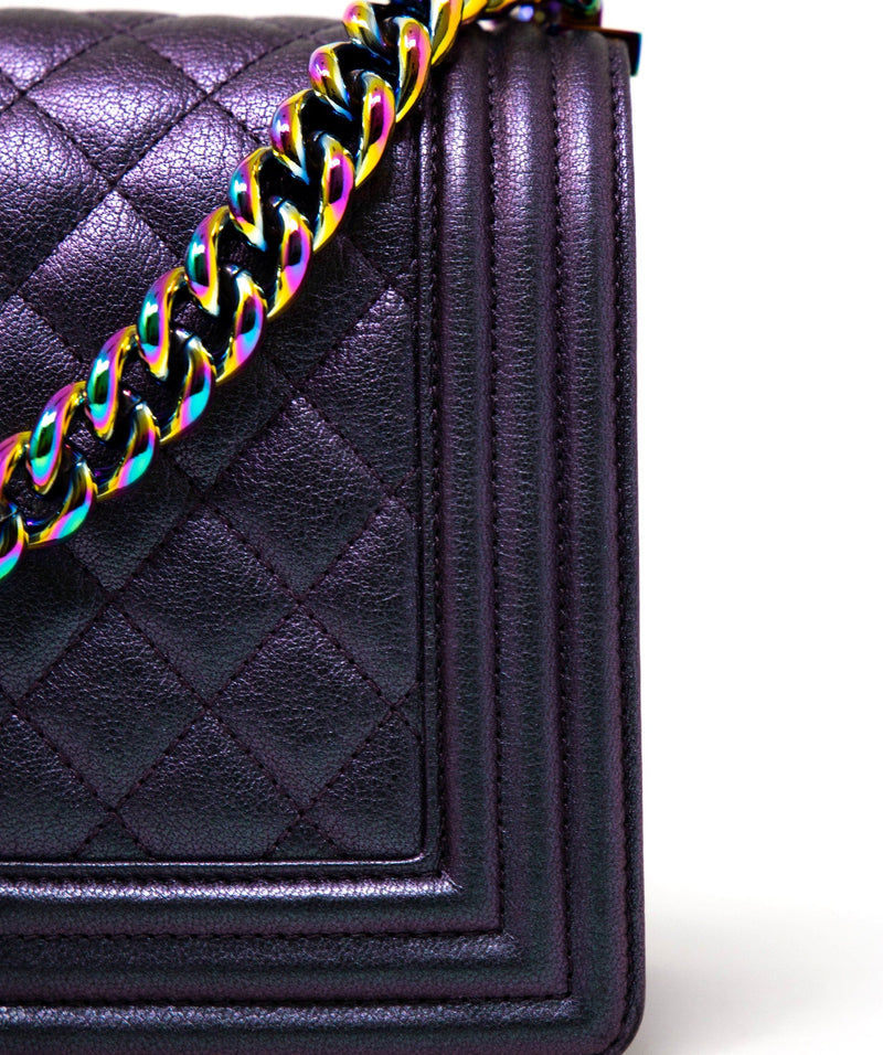 Chanel Limited Edition Medium Purple Leather Boy Bag - AGL2186 –  LuxuryPromise