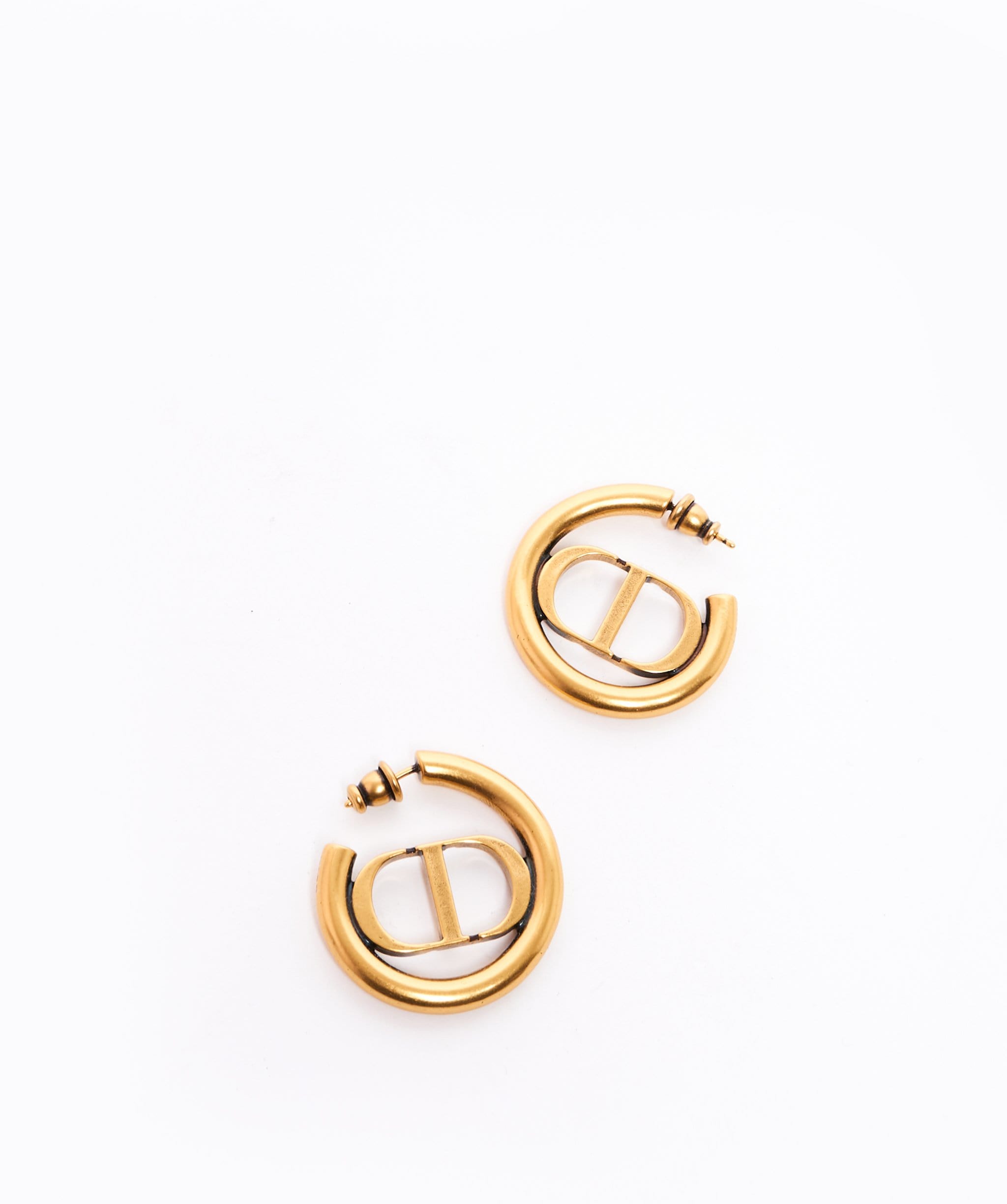 Christian Dior Dior montaigne hoop earrings