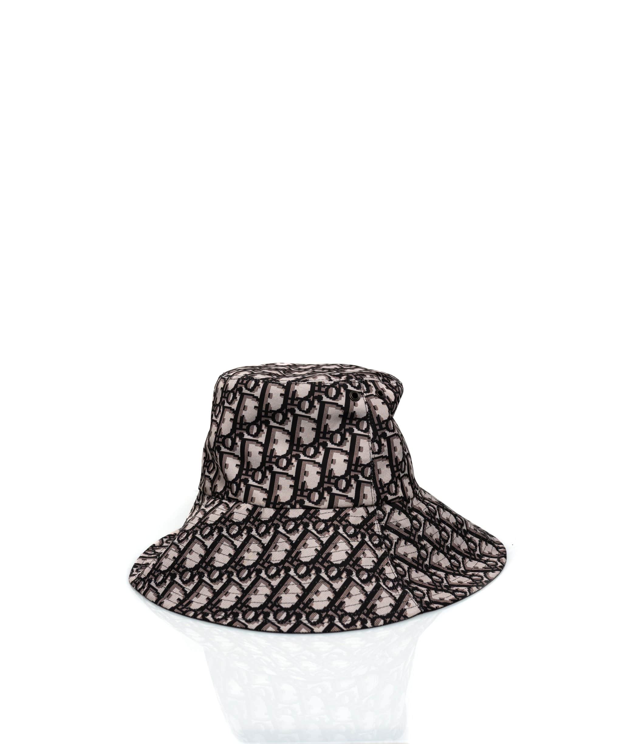 Christian Dior Dior Oblique Reversible Bucket Hat - ASL1631