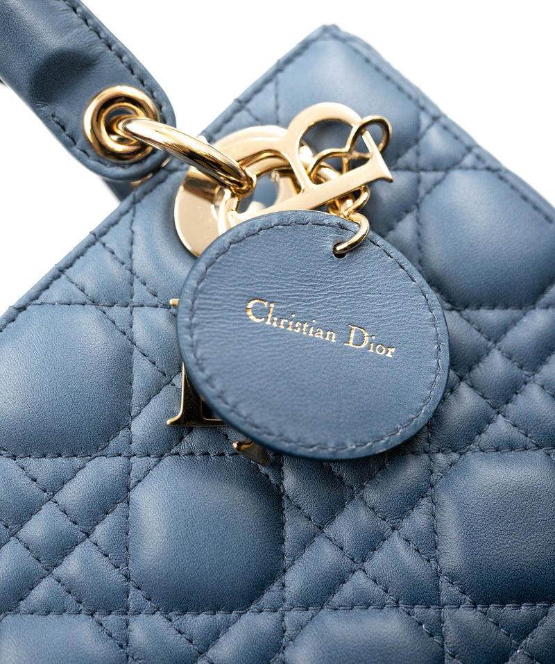 Blue discount dior handbag