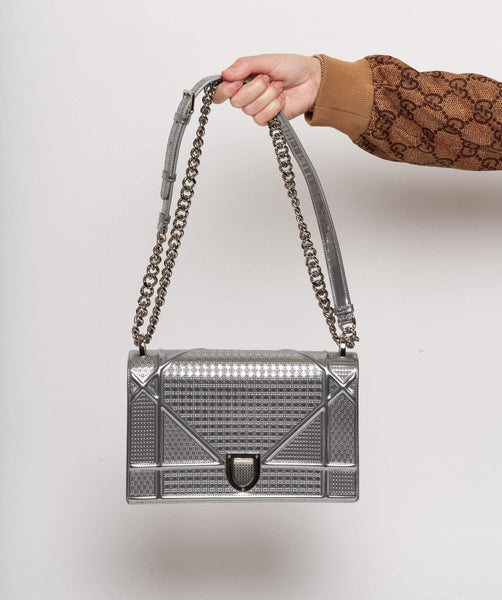Everything Behind Dior Diorama Bag – l'Étoile de Saint Honoré