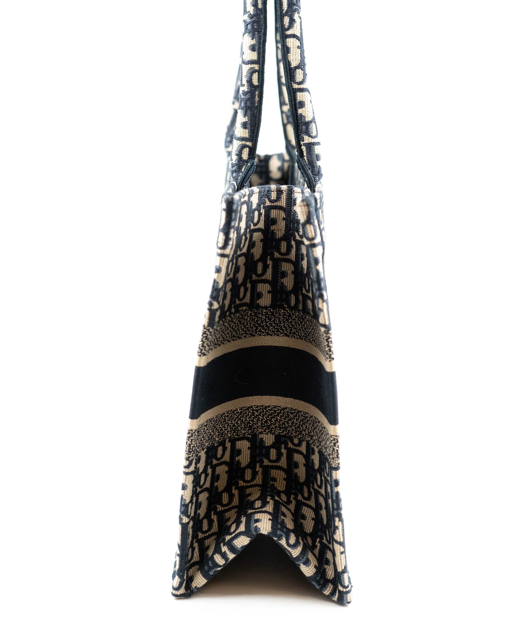 Christian Dior Dior Medium BookTote bag - AWL4046