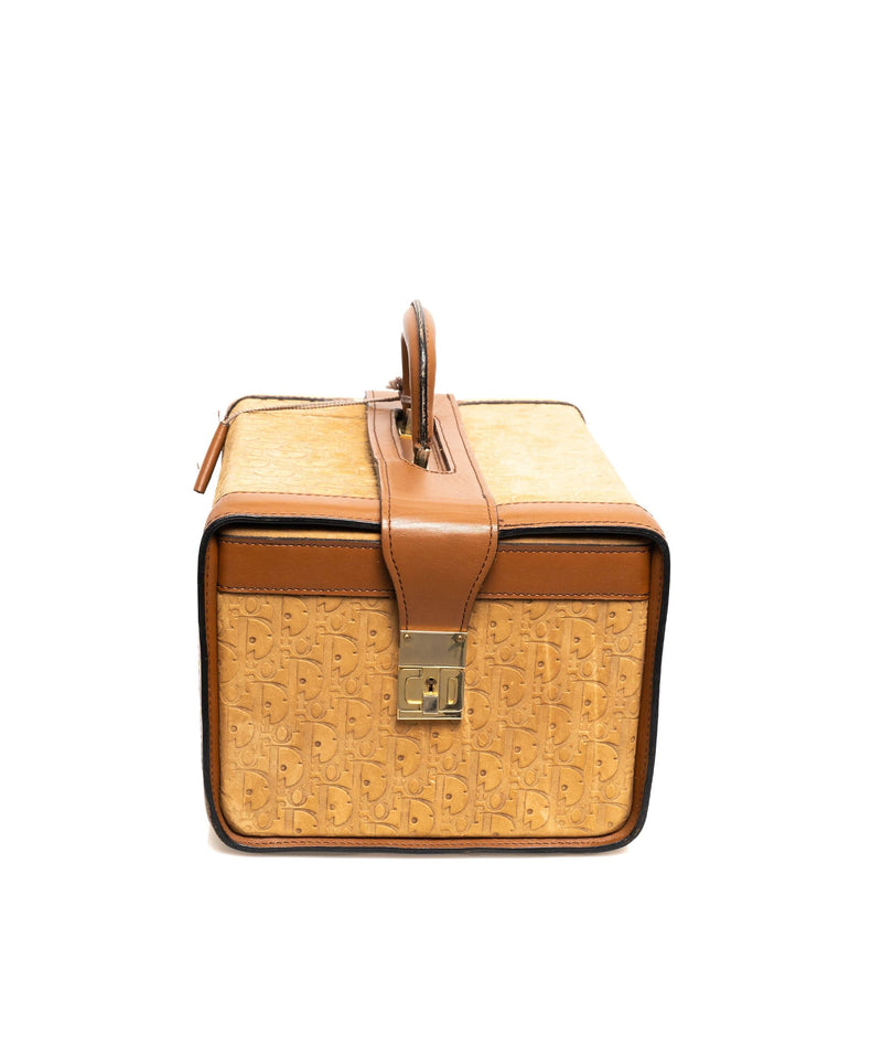 Christian Dior Dior Vintage Travel Beauty Case - AWL1702