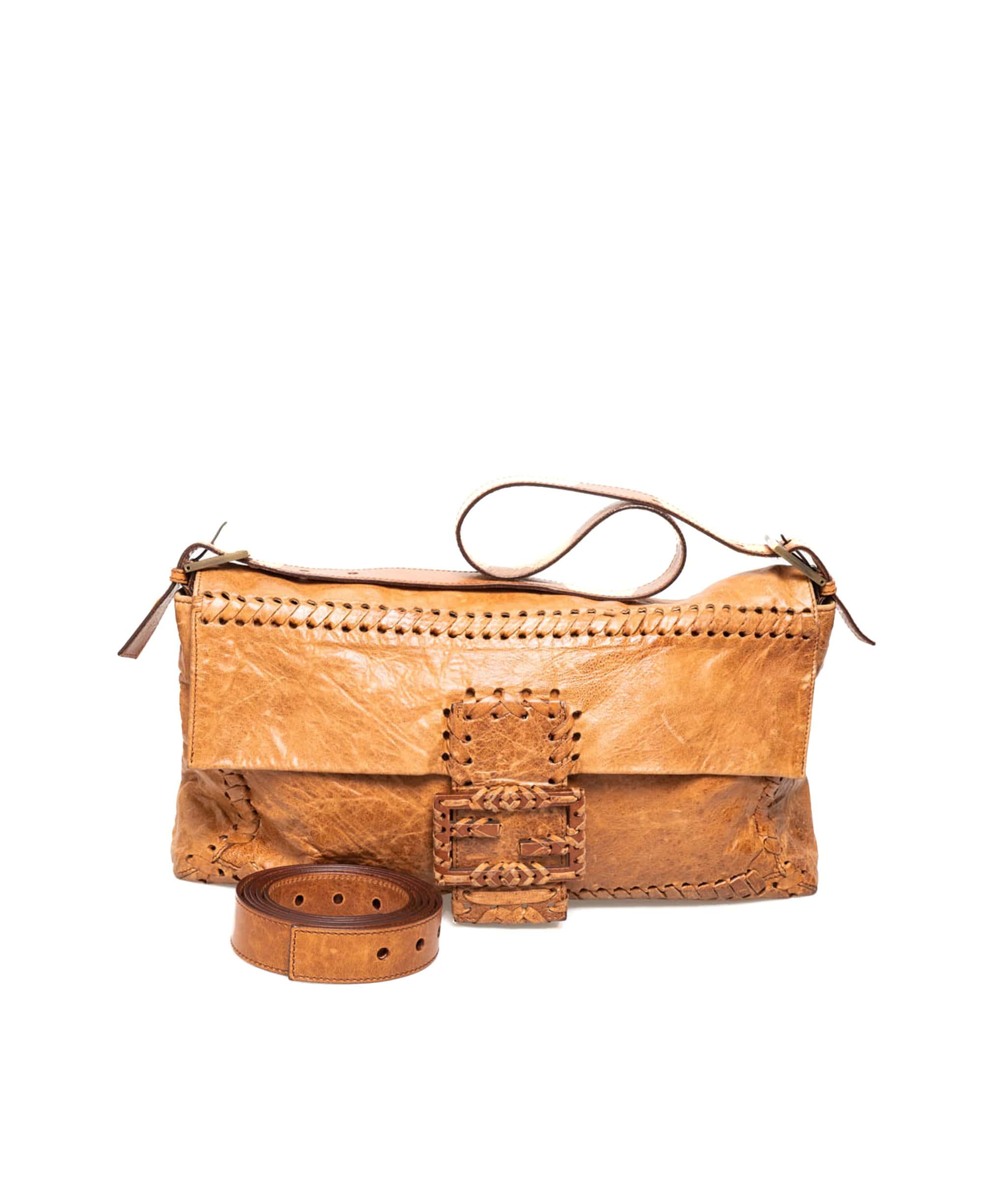 Fendi Fendi Baguette Leather Oversized Whipstitch Bag - AWL1713
