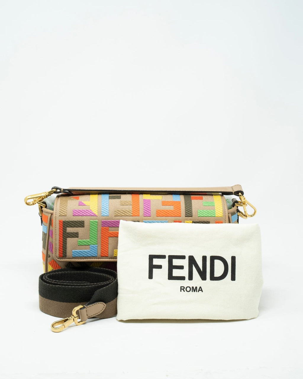 Fendi hotsell mania pouch