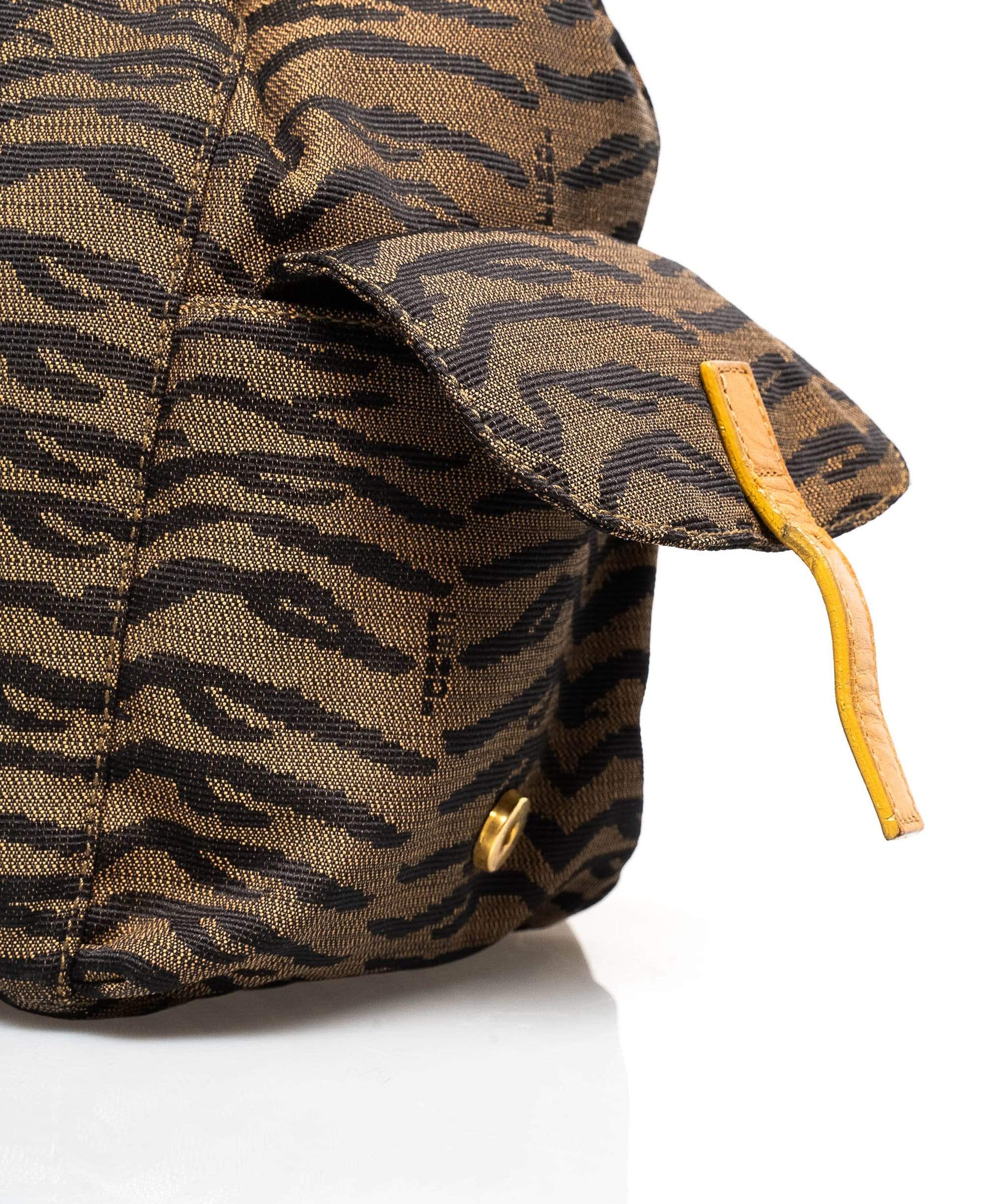 Fendi Fendi Zebra Print Logo Backpack-MW1114