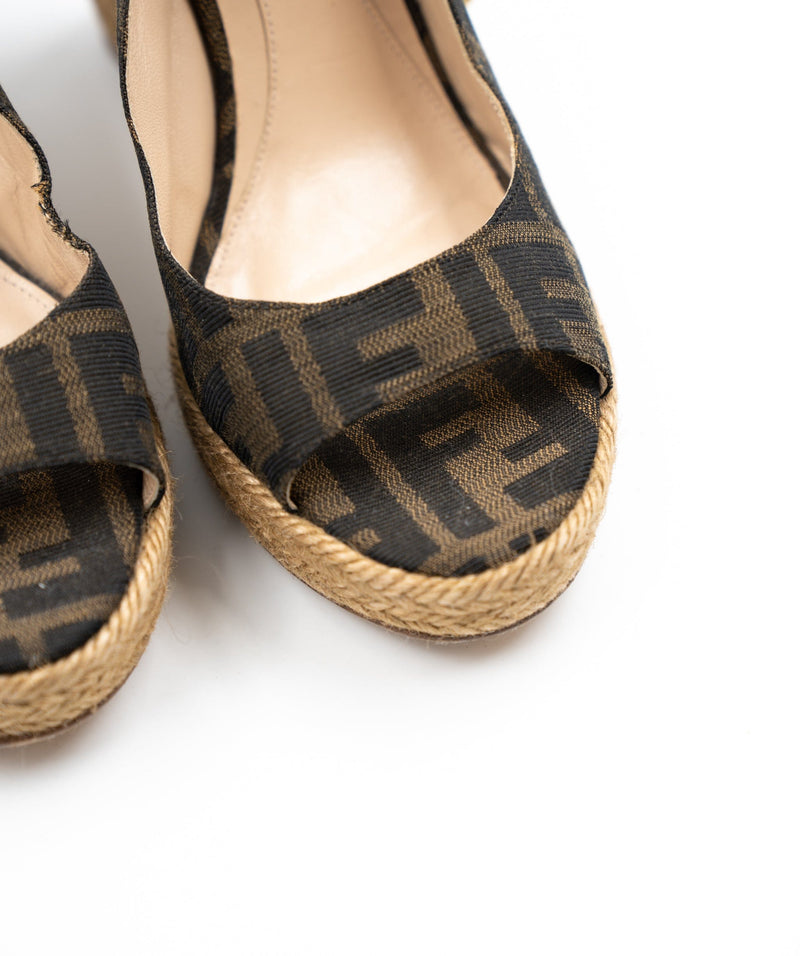 Fendi discount wedges shoes