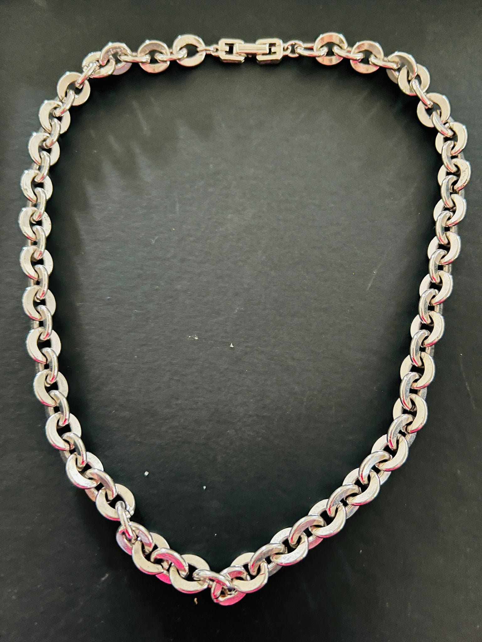 Givenchy Givenchy Silver Chain Link Necklace AWL4294