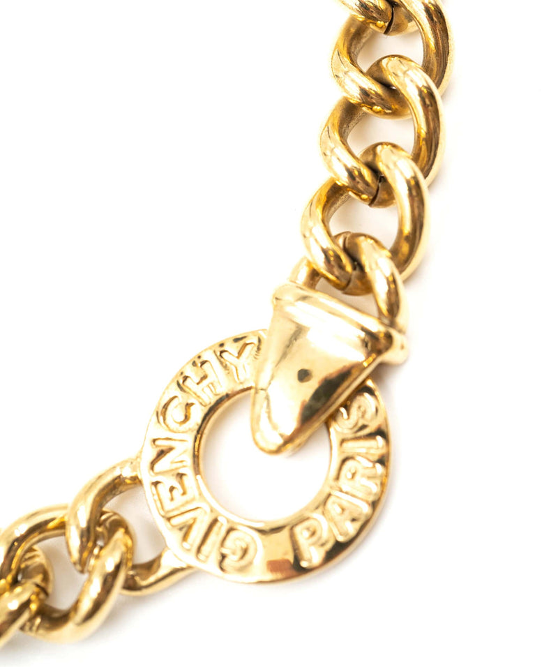 Givenchy Paris with chunky necklace – Givenchy vintage chain ey LuxuryPromise hook and