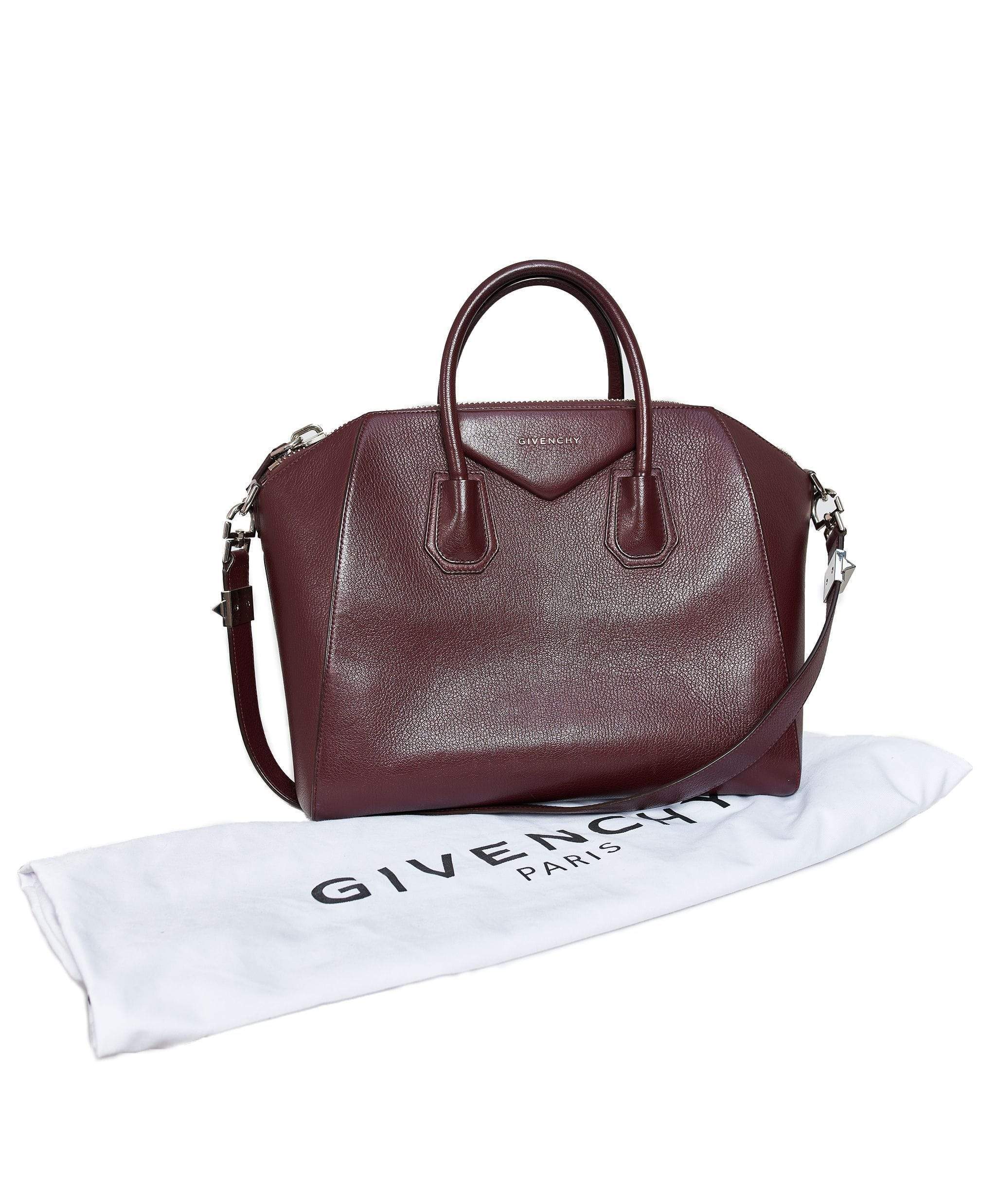Givenchy Givenchy Antigona Small Bag ASL1089