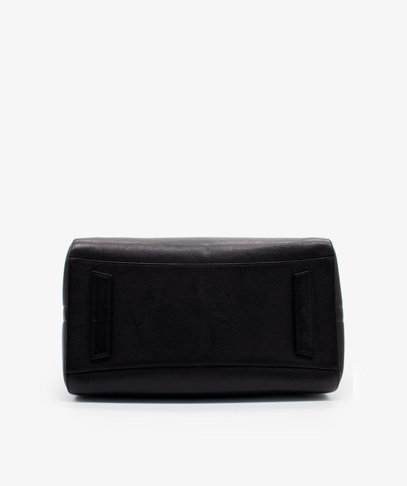 Givenchy Antigona - Women's Leather Clutch Bag - Black - One Size Givenchy  | TLC