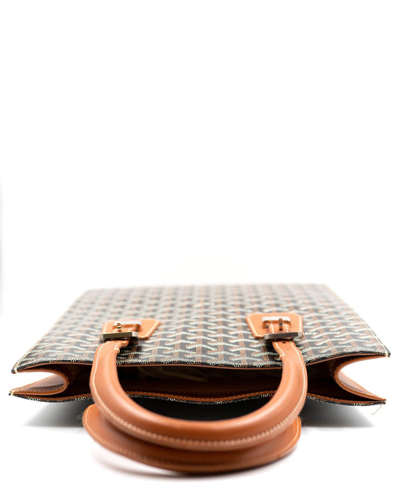 Louis Vuitton Voltaire Brown Canvas Shopper Bag (Pre-Owned)