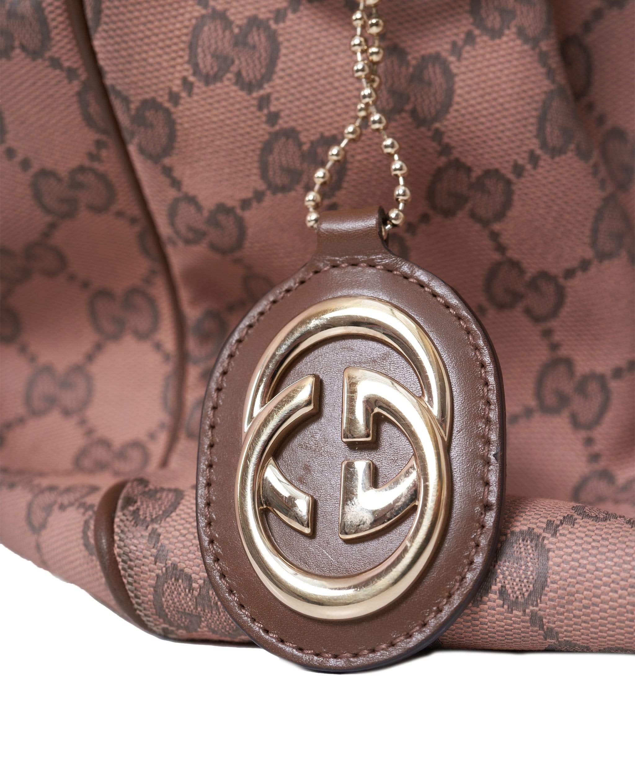 Gucci Gucci GG Monogram Hobo Tote - ADL1307