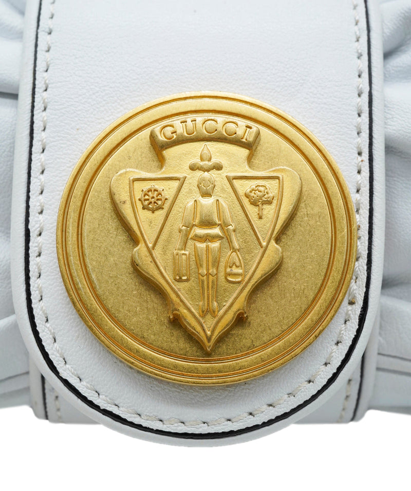 Gucci Gucci Hysteria White Medallion Clutch  - ADL1151