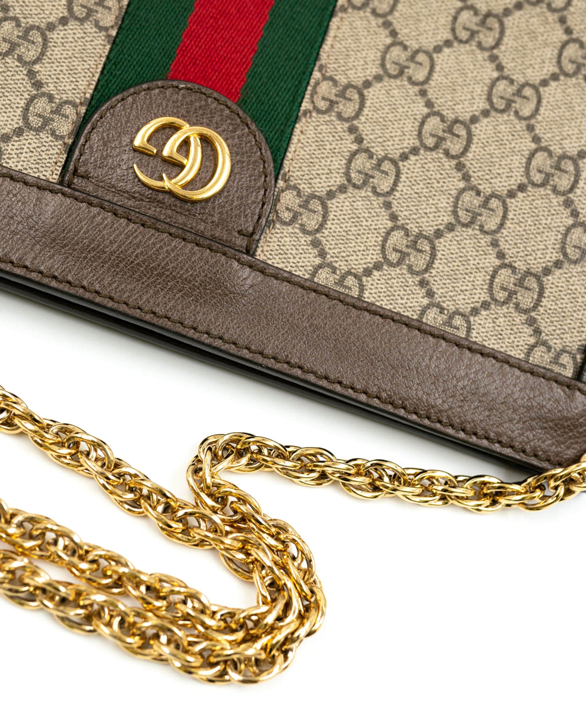 Gucci selling Clutch