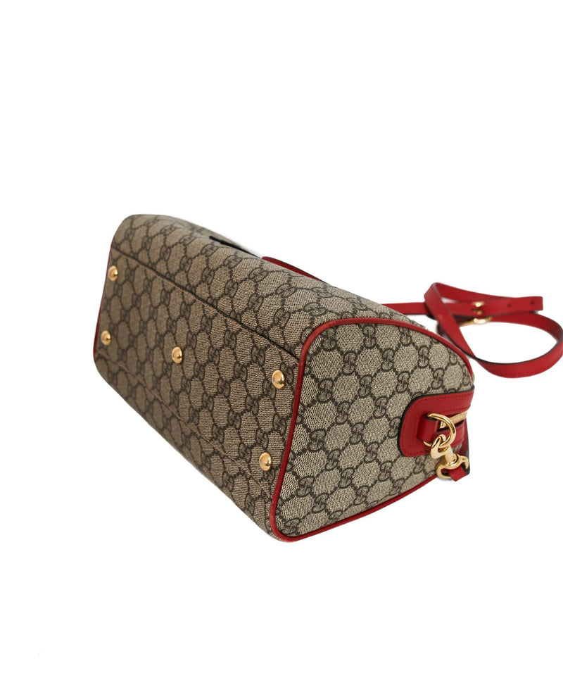 Heart discount gucci bag