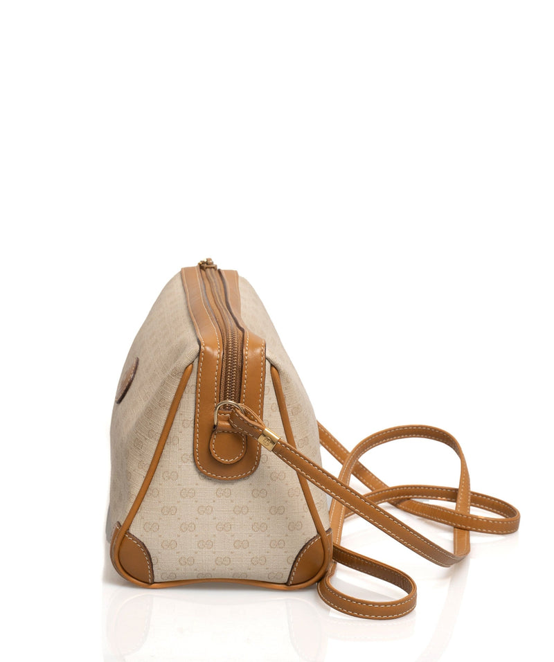 Vintage GUCCI GG Logo Monogram Boston Bag Cream w/ Tan Leather Doctor  Handbag