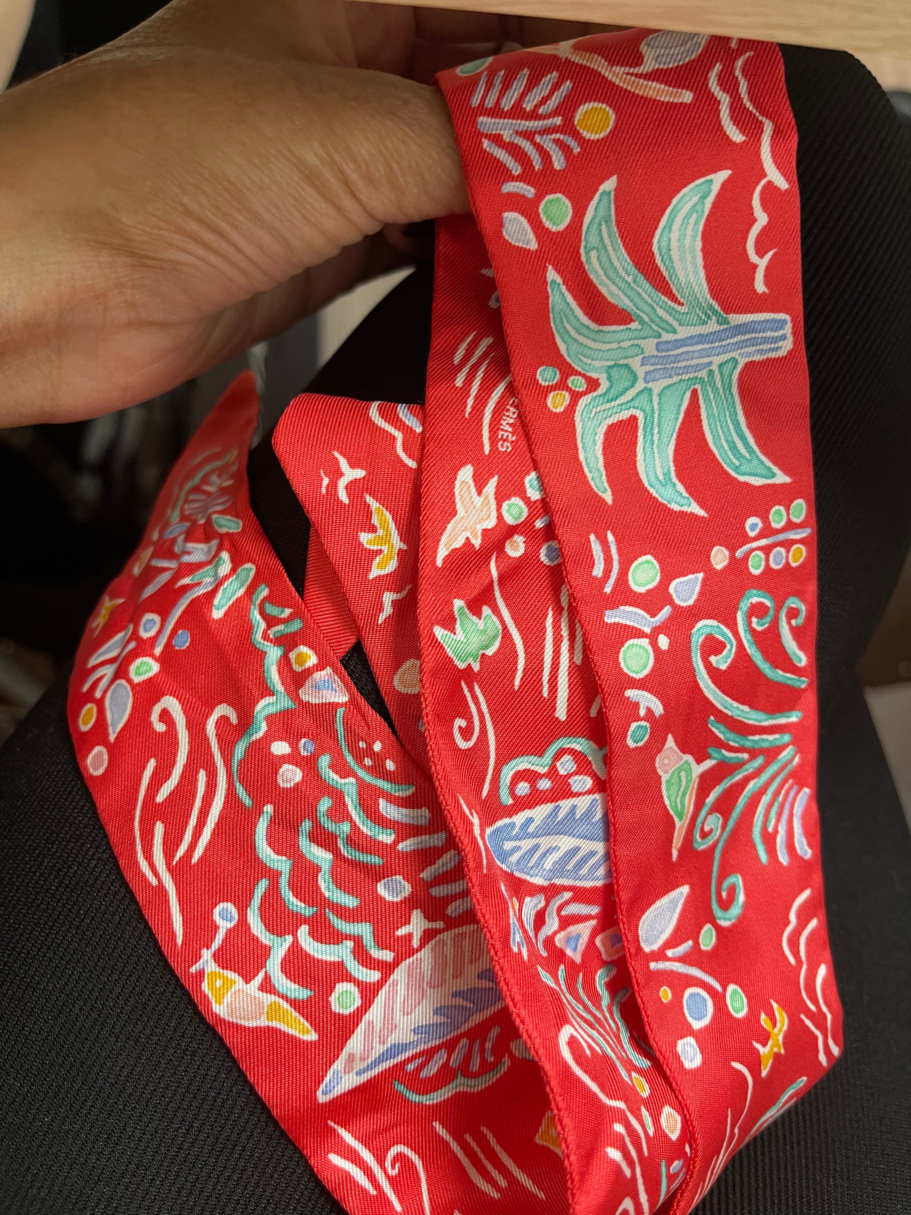 Hermès Hermes Selle De Dignitaire Red Silk Twilly  - AGL1855