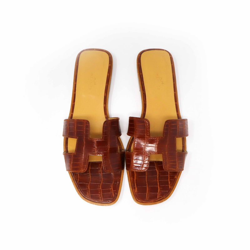 Hermès Product: Hermes Crocodile Brown Oran Sandals