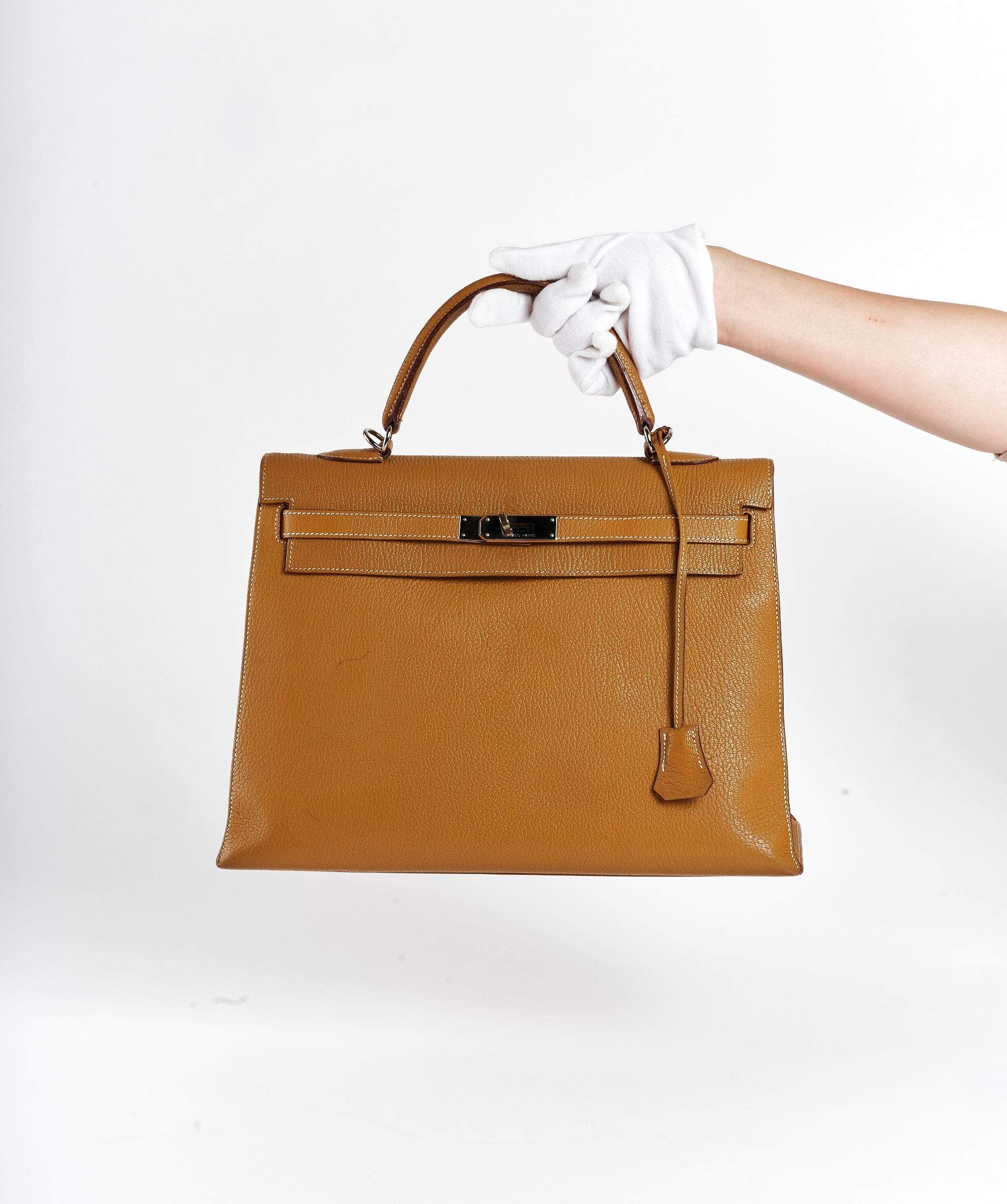 Hermès Hermes Chèvre Natural Kelly 32 PHW