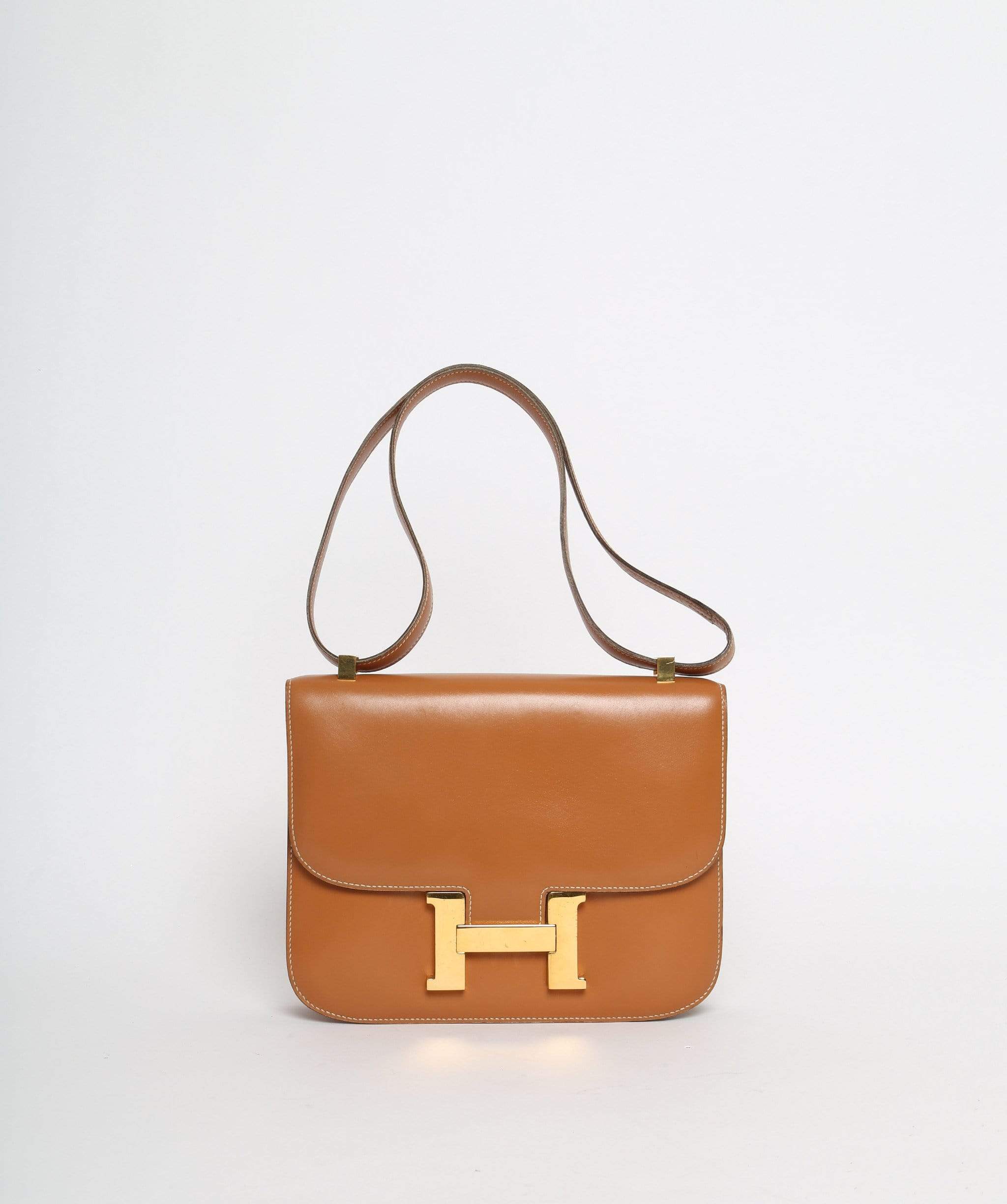 Hermès Hermès Constance 24 Gold color bag vintage with gold hardware