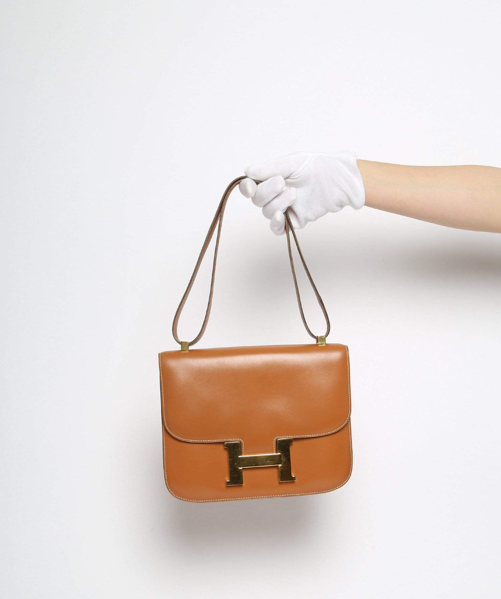 HERMÈS Vintage Constance 23 Shoulder Bag - Gold– Wag N' Purr Shop