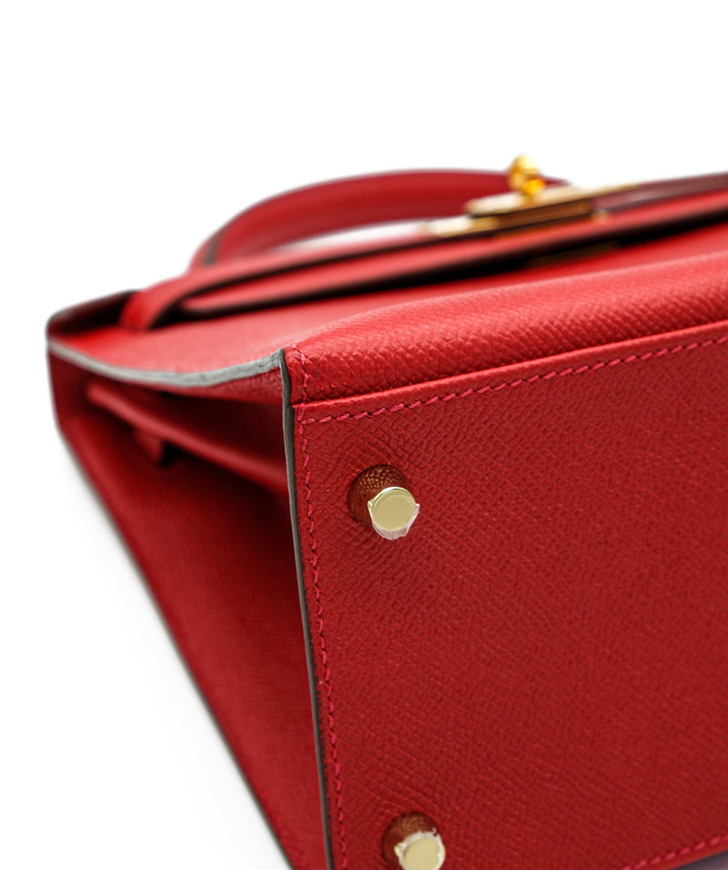 Hermes Kelly Sellier 28 Rouge Casaque Epsom Gold Hardware – Madison Avenue  Couture