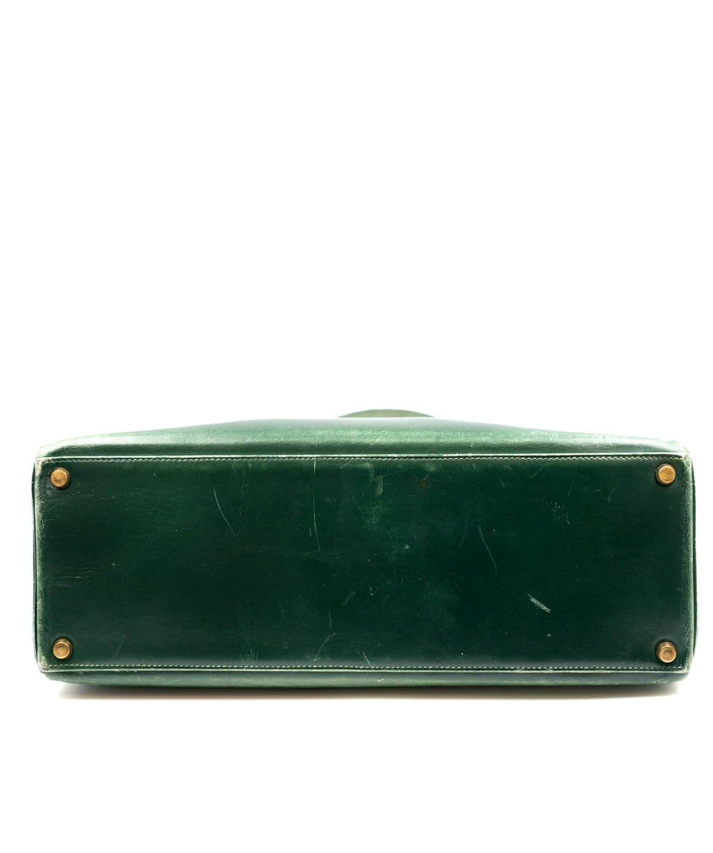 Hermes Vintage Kelly 28 Navy Box Gold Hardware – LuxuryPromise