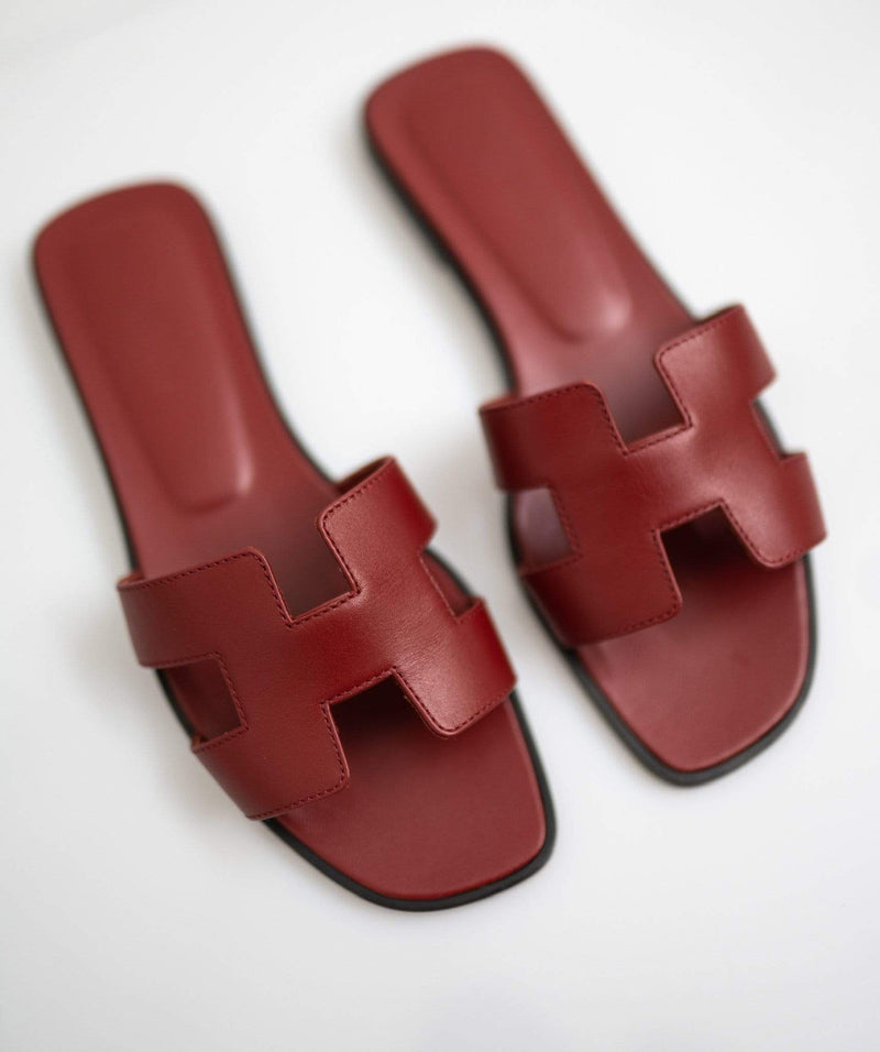 Hermes, Shoes, Hermes Oran Sandals New Authentic Color Rouge Jaipur Eu 85