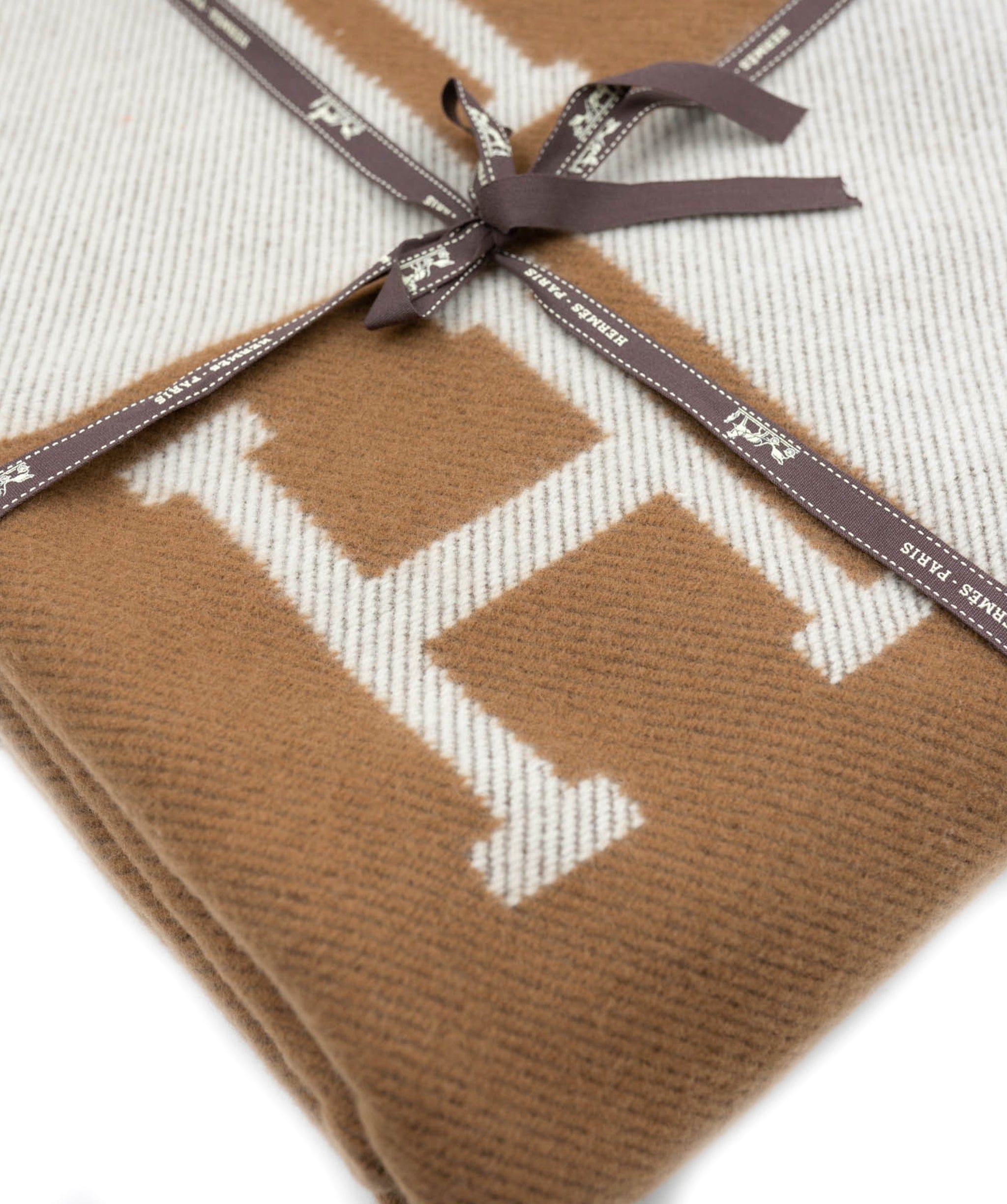 Hermès Hermes avalon blanket in brown AVC1008