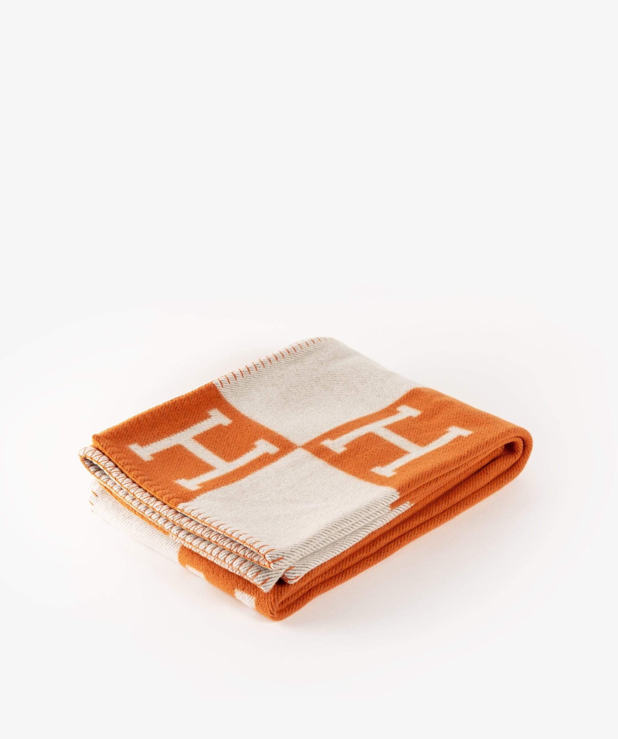 Hermès Hermes Avalon Blanket in Ecru/Poitron - ASL1619