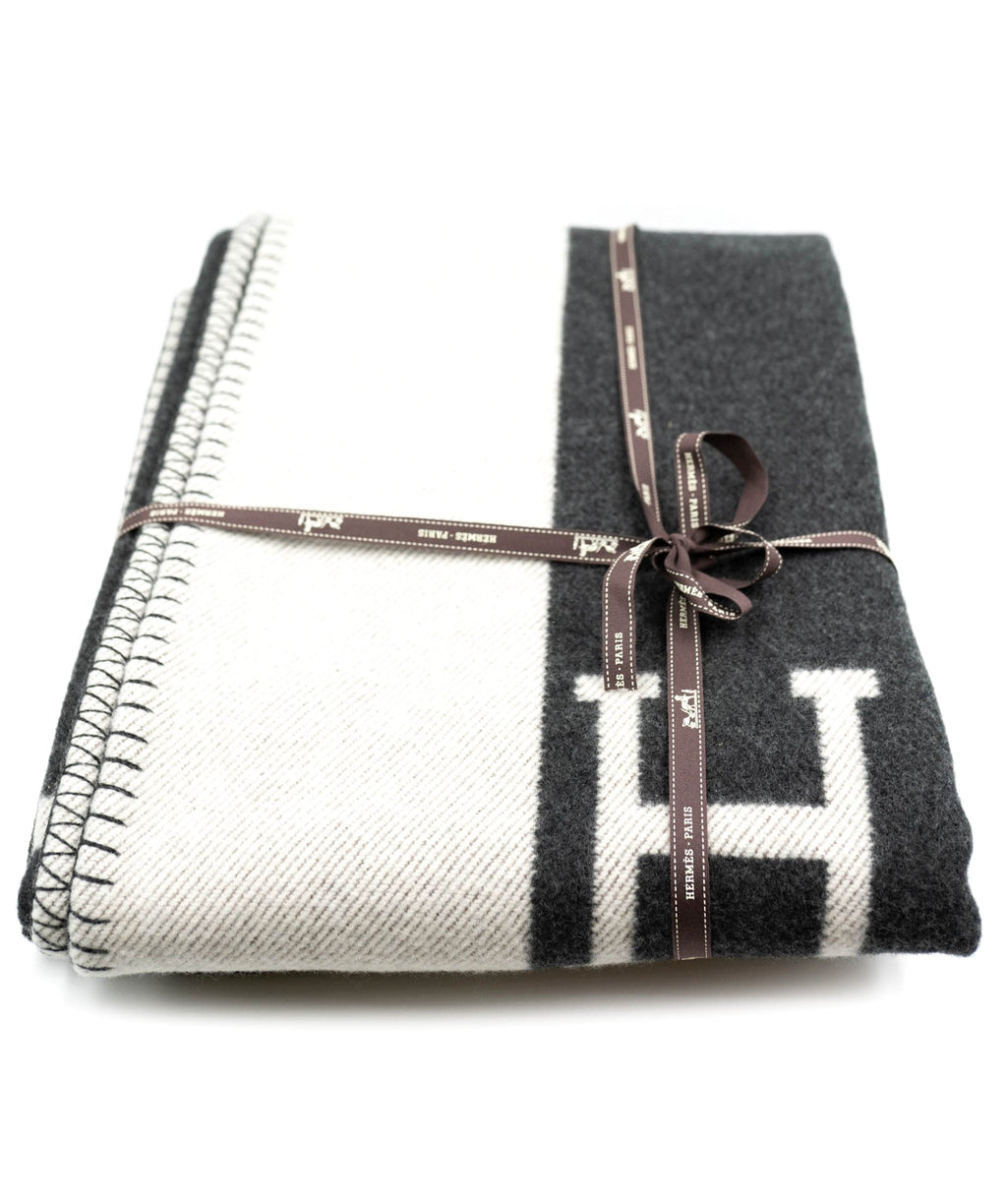 Hermes Avalon Blanket in Grey AVC1007 LuxuryPromise