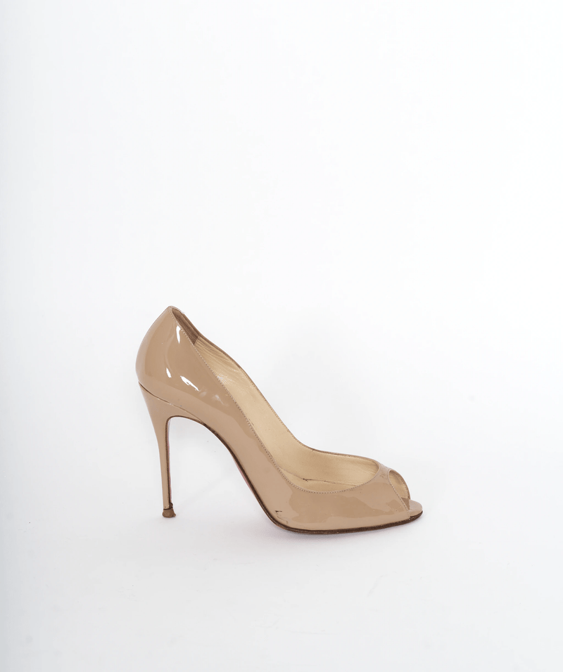Christian Louboutin 38.5 Patent beige LuxuryPromise
