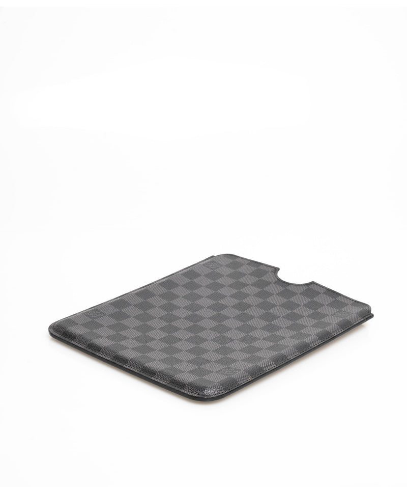 LOUIS VUITTON Damier Graphite iPad Cover MW1813 – LuxuryPromise