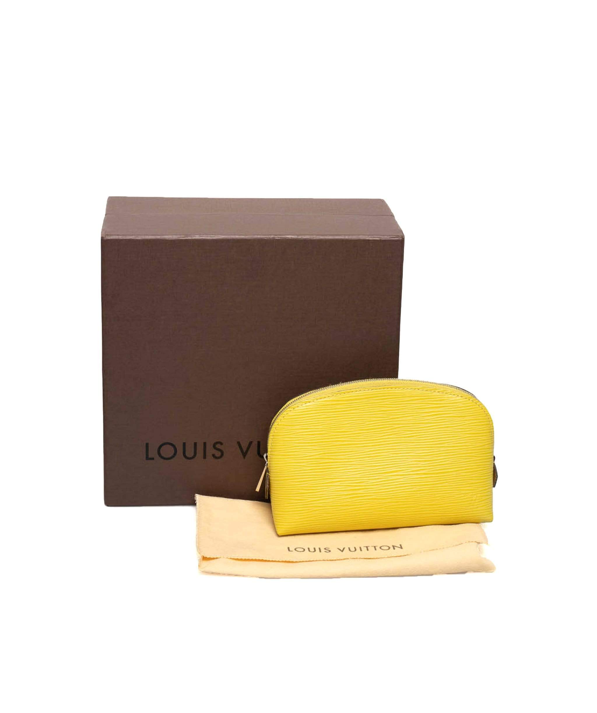 Louis Vuitton Louis Vuitton Epi Leather Yellow Pouch - ADL1514