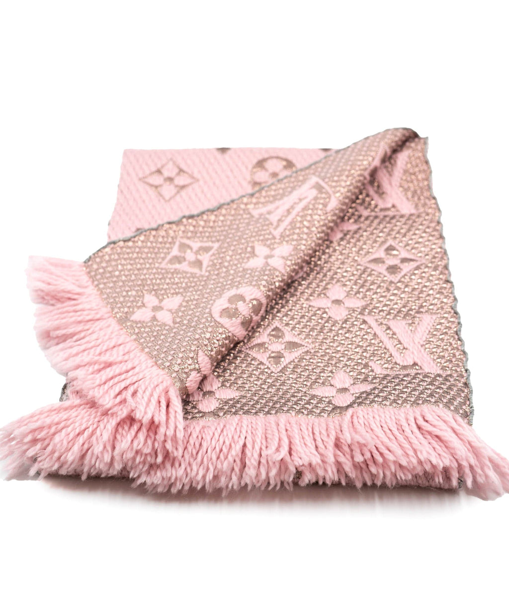 Louis Vuitton Red Logomania Scarf - AWL4151 – LuxuryPromise