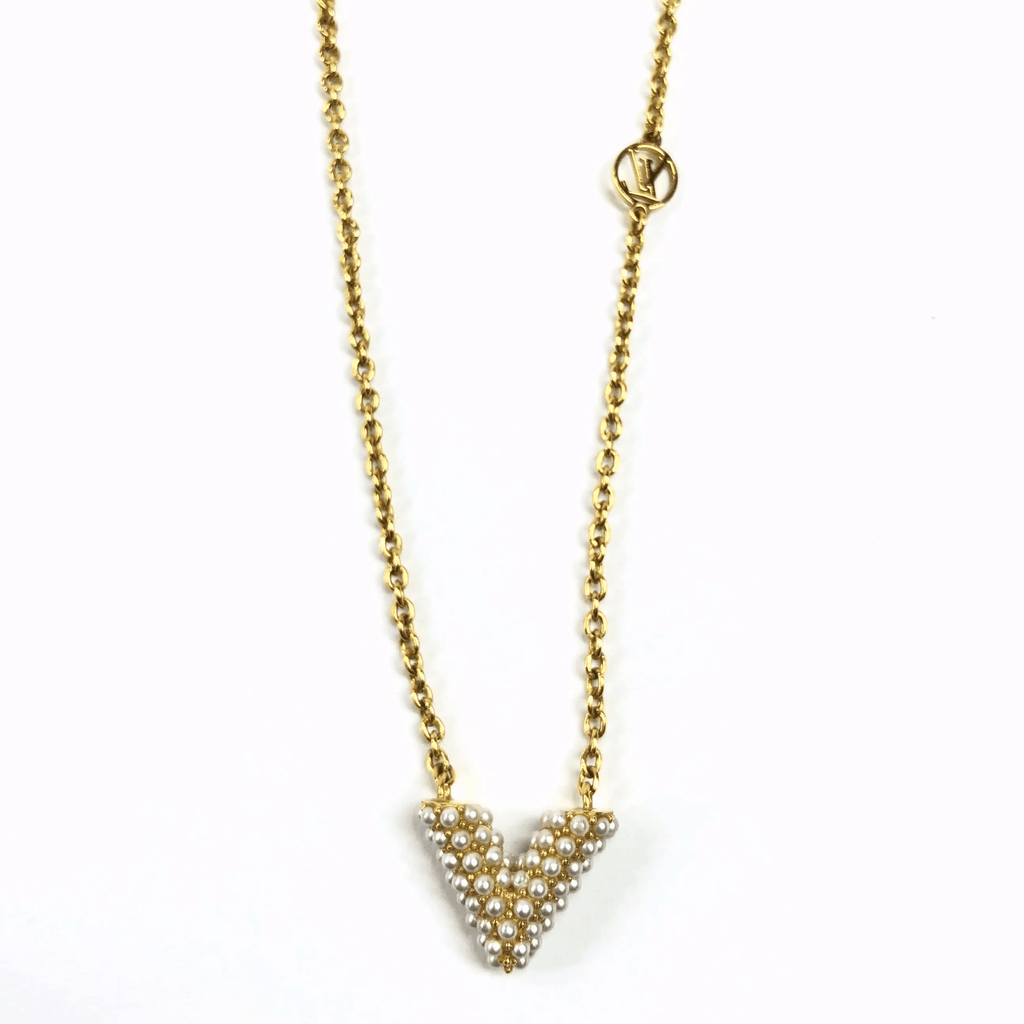 Louis+Vuitton+Essential+V+Perle+Necklace+Gold+Plated+Chain+Pearl+Resin+M68358  for sale online