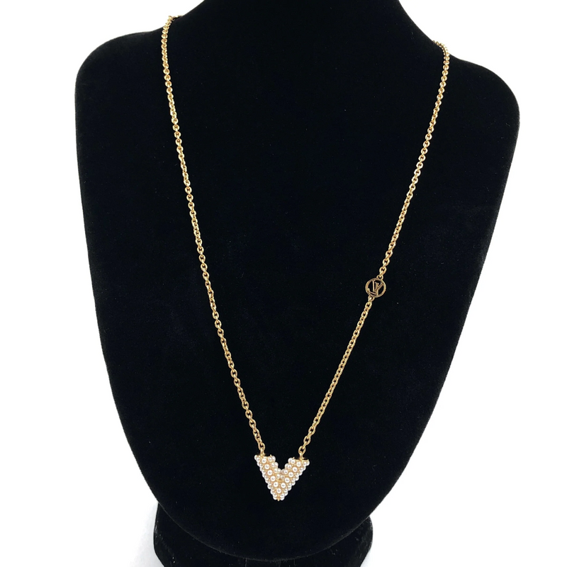 Louis Vuitton Essential V Necklace – Elite HNW - High End Watches,  Jewellery & Art Boutique