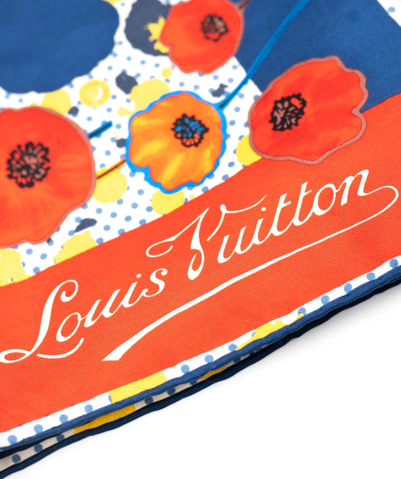 Louis Vuitton Louis Vuitton poppy print silk scarf - AJC0029