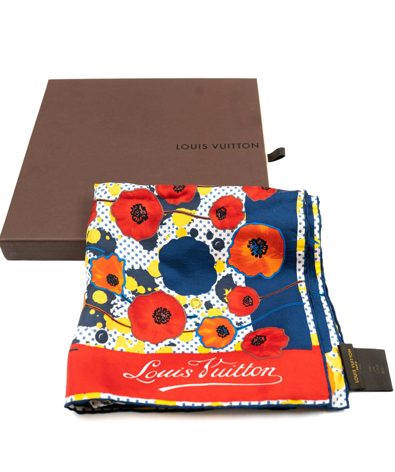 Louis Vuitton Louis Vuitton poppy print silk scarf - AJC0029
