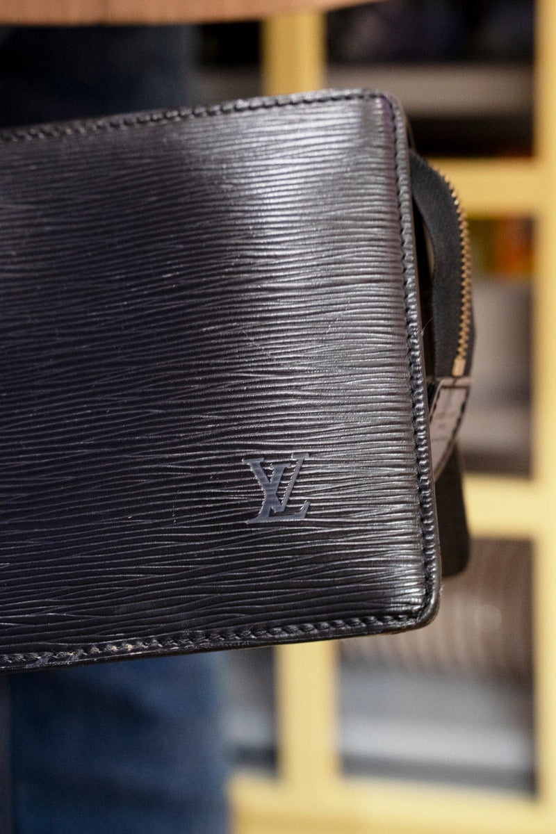 Louis Vuitton Louis epi Leather Pyramid Leather Bag  - ADL1702