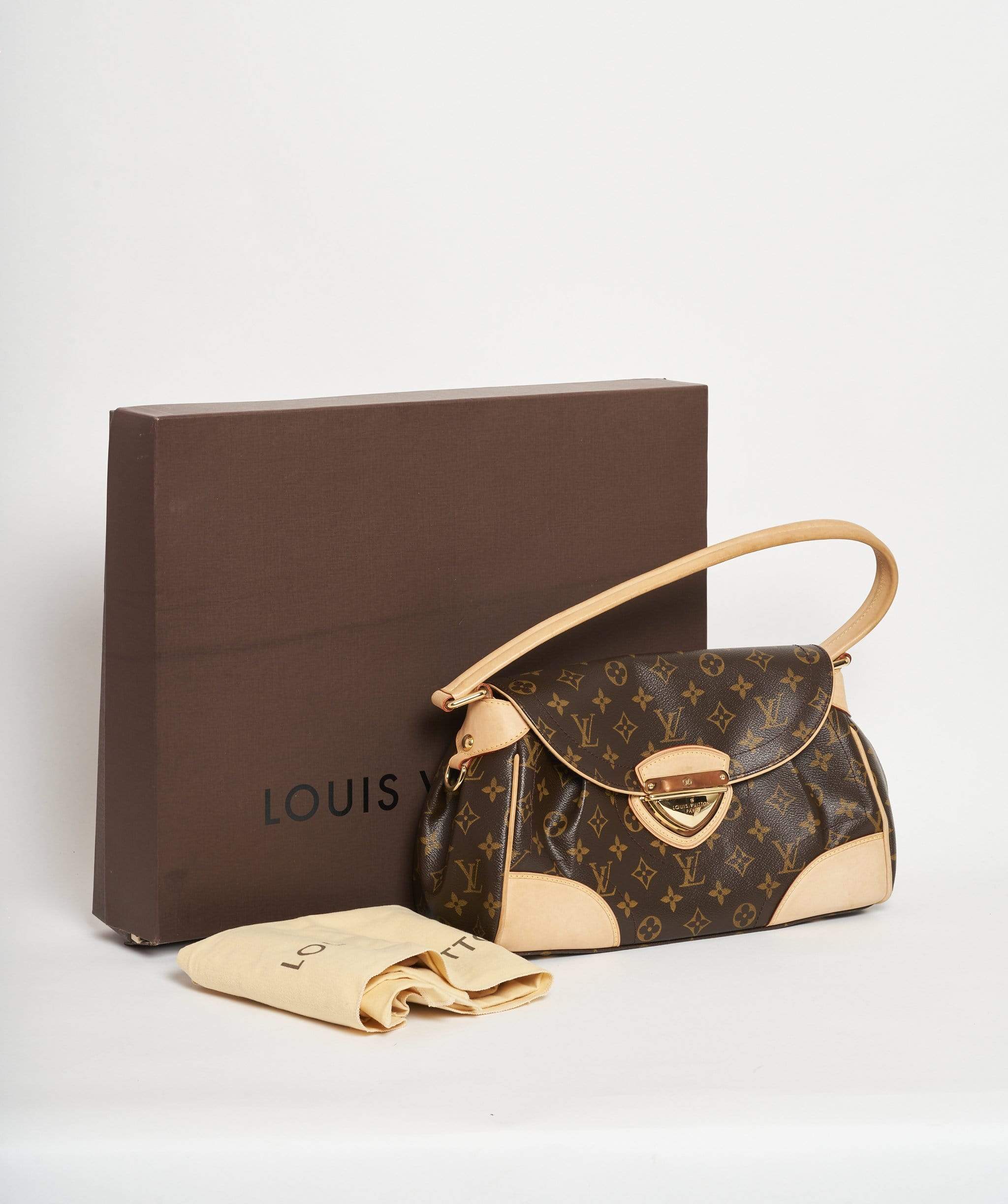 Louis Vuitton Louis Vuitton Beverly MM in Monogram Vachette