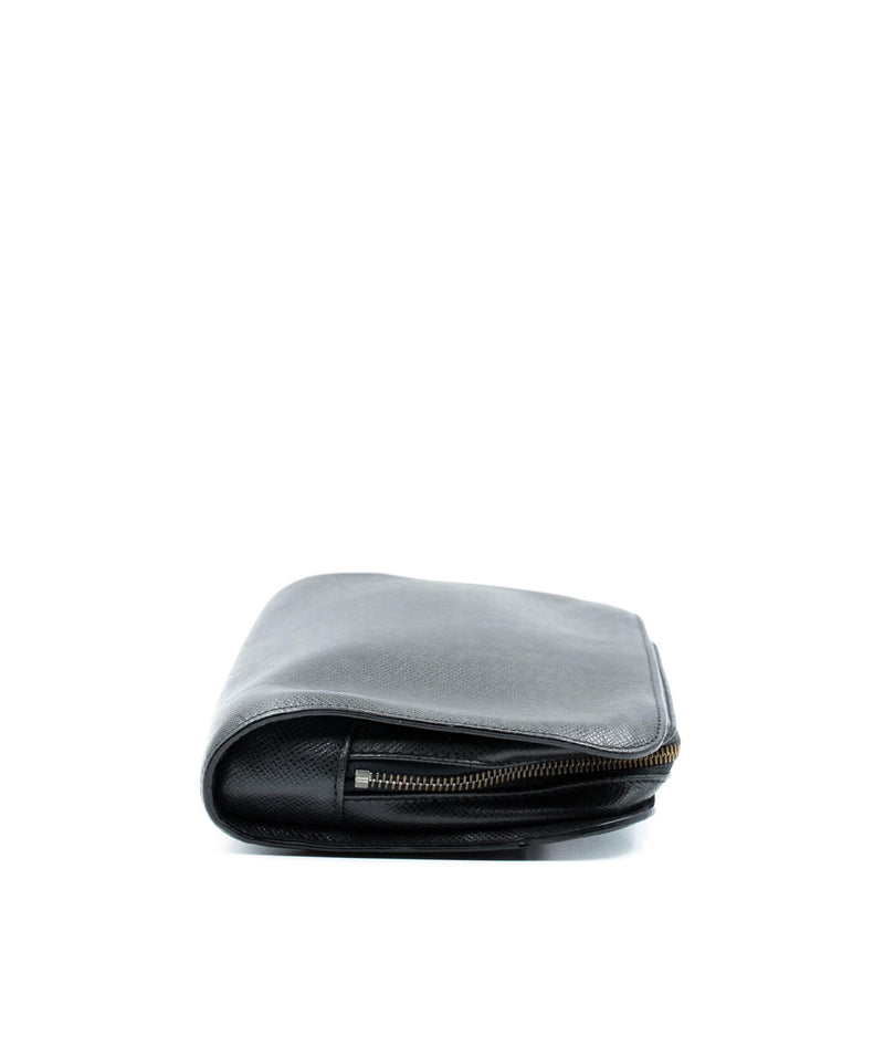 Louis Vuitton Louis Vuitton Black Epi Leather Wristlet Pouch - AGL2124
