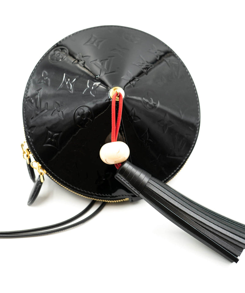 Louis Vuitton Toupie Handbag Vernis at 1stDibs