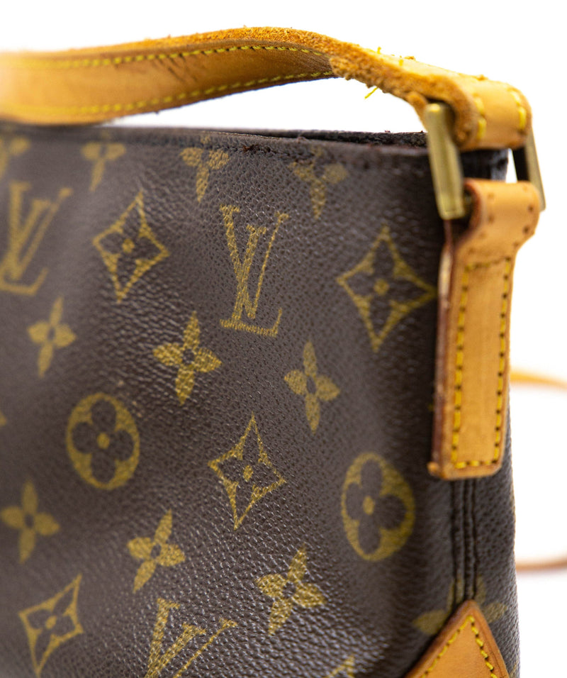 Louis Vuitton Brown Monogram Canvas Trotteur Crossbody Bag - AGL2219 –  LuxuryPromise