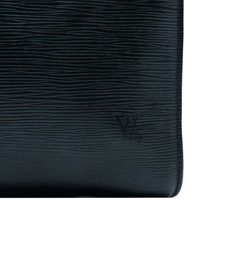 Louis Vuitton Epi Keepall 50 Boston Bag Black M42962 LV Auth ep459 AWL –  LuxuryPromise