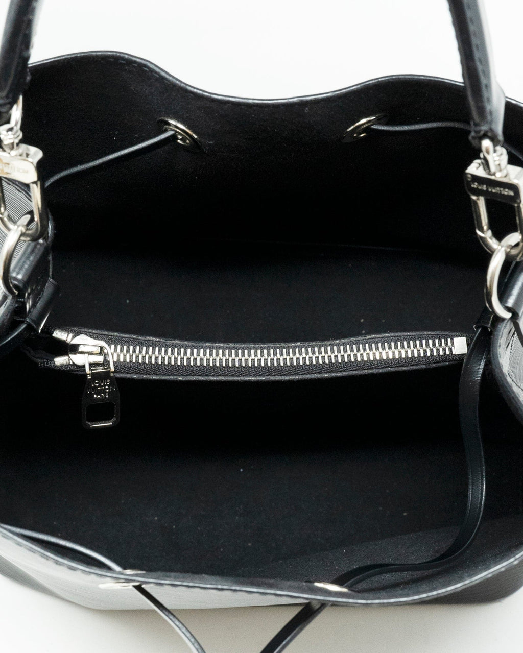 Louis Vuitton Epi Leather Clunky Bucket Bag for Sale in Los