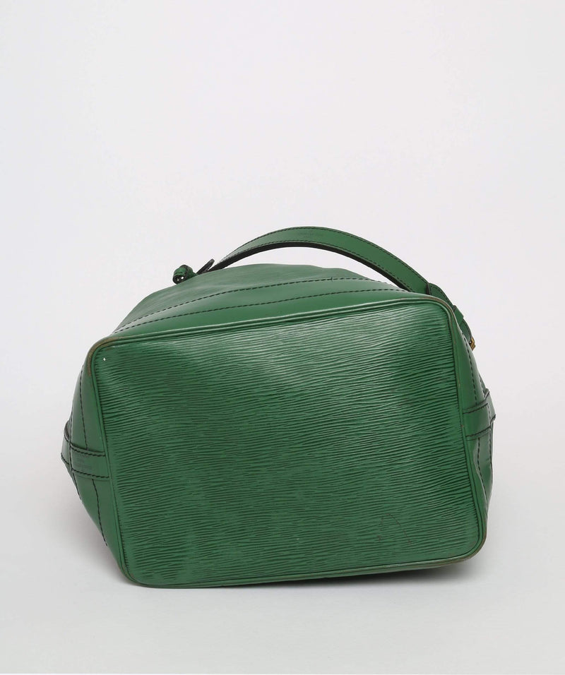 Louis Vuitton Green Epi Noe Green Bucket shoulder bag – LuxuryPromise