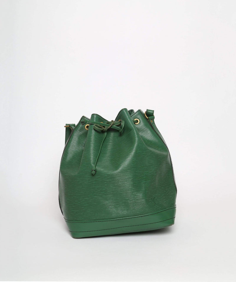 LOUIS VUITTON NOE EPI Blue Green Bicolor Shoulder Bag No.946-e