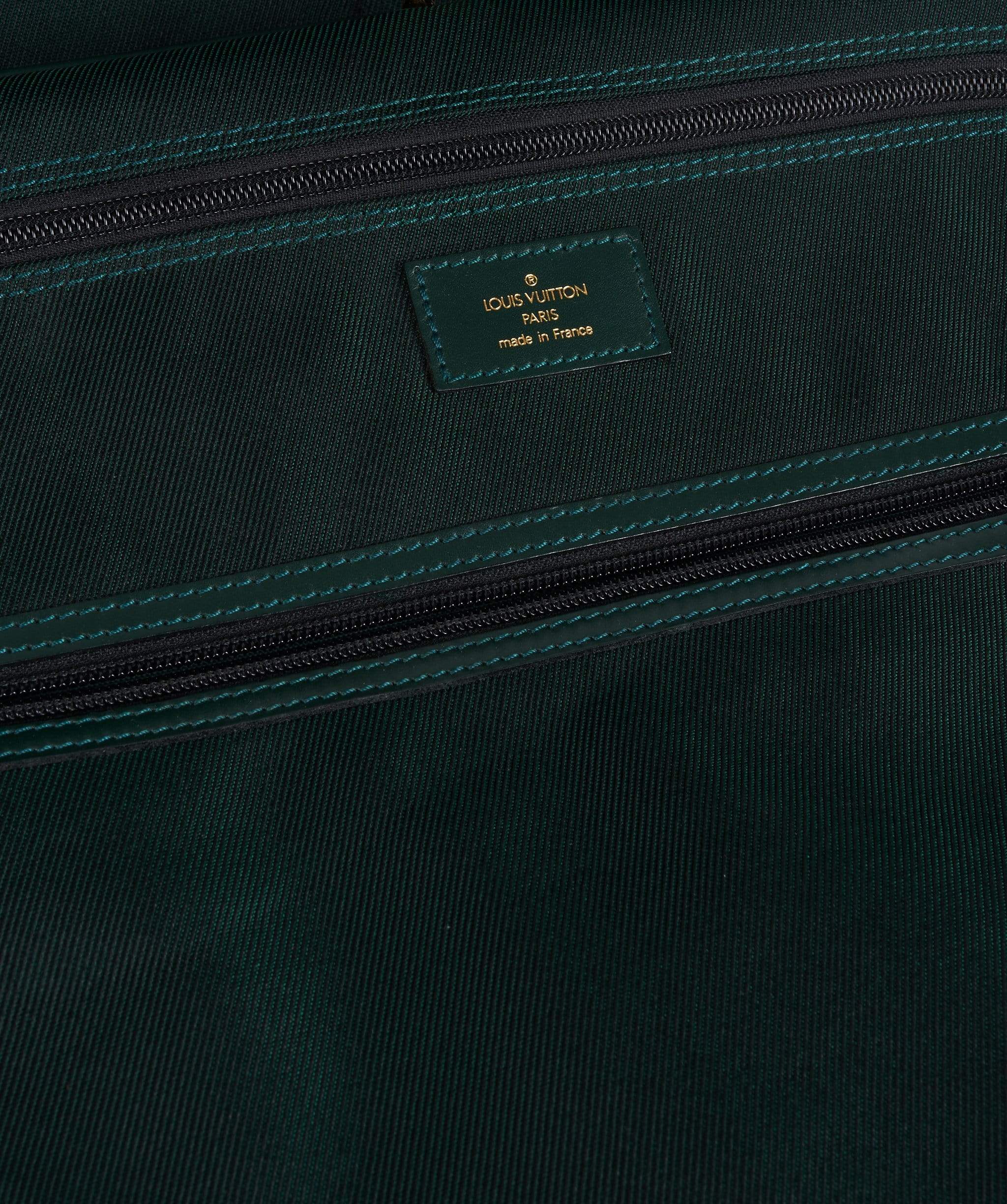 Louis Vuitton LOUIS VUITTON Green Taiga Baikal Suit Carrier